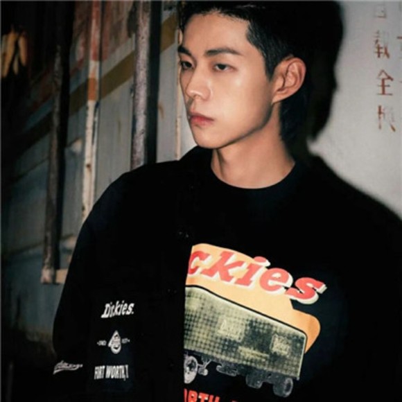 Meet your Posher, Peyton - Picture 1 of 1